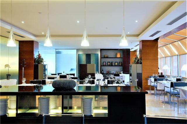 项目名称：热那亚万豪AC酒店项目范围：内墙墙面