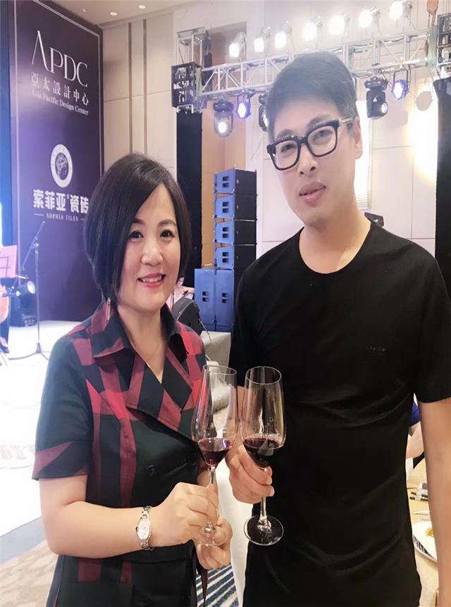 现场合照 现场合照