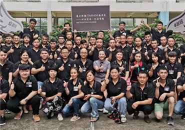 涂料经|本以为塔萨尼凹凸空间艺涂学院只是教施工的，去了才知道错得离谱