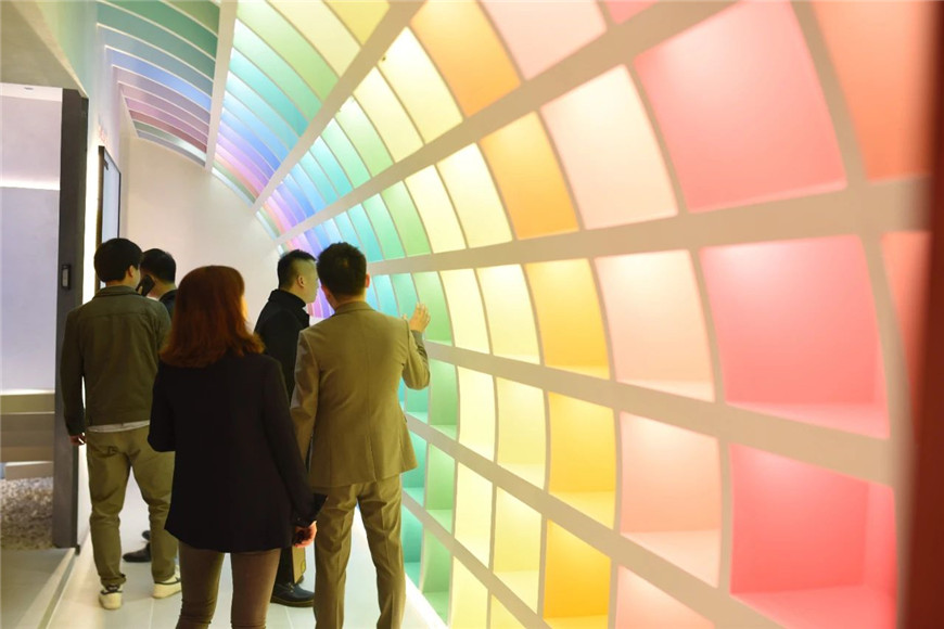 塔萨尼艺术涂料凯里旗舰店 塔萨尼艺术涂料凯里旗舰店