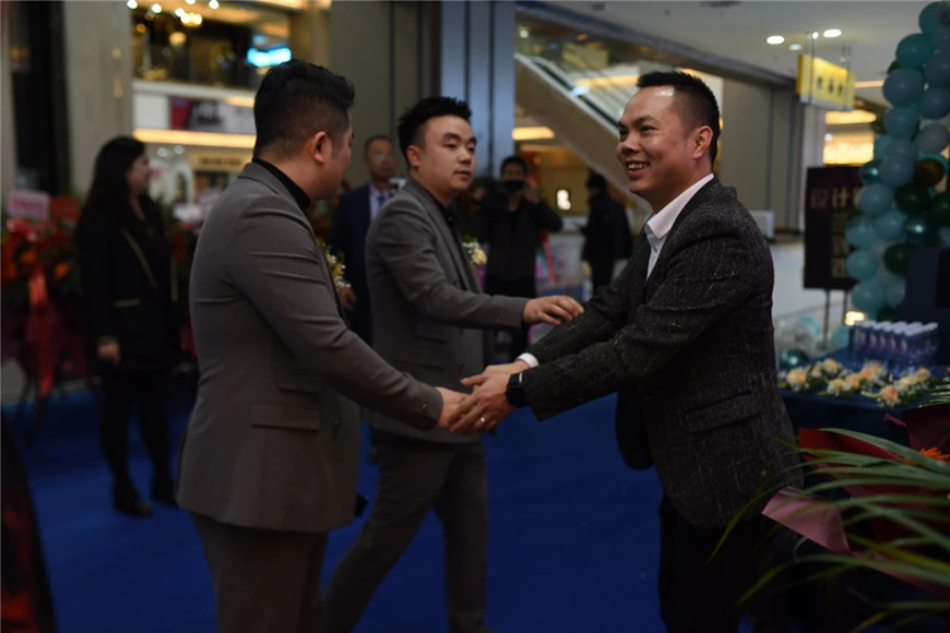 塔萨尼艺术涂料凯里旗舰店现场活动 塔萨尼艺术涂料凯里旗舰店现场活动