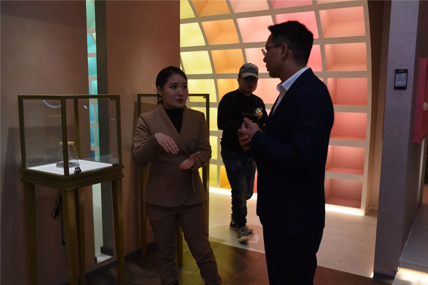 塔萨尼艺术涂料凯里旗舰店现场活动 塔萨尼艺术涂料凯里旗舰店现场活动